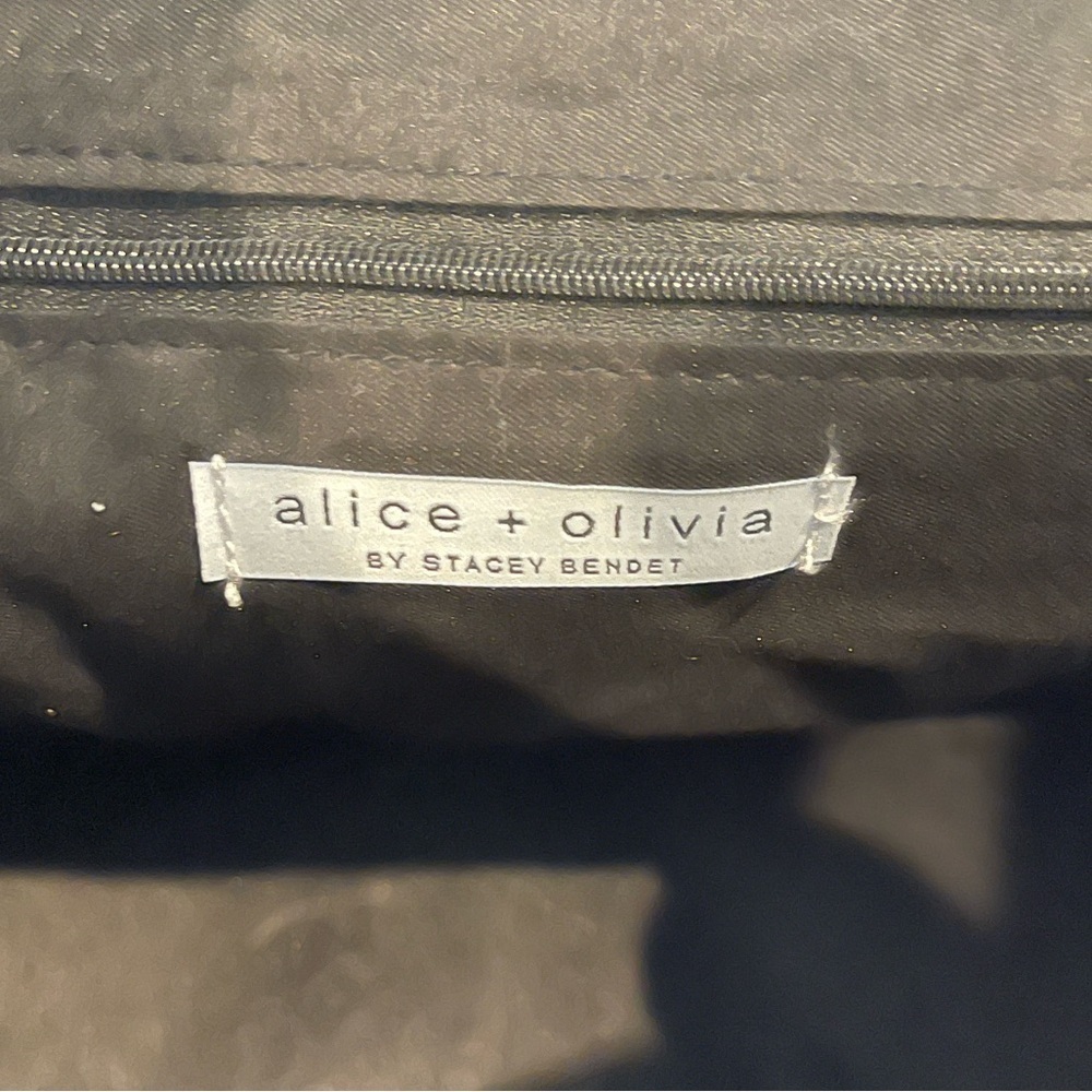Alice & Olivia Black/Floral Weekender Bag, Canvas, Adjustable Strap, Medium Size - Picture 8 of 15